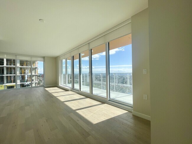 Photo du bâtiment - 485 W 42nd Ave