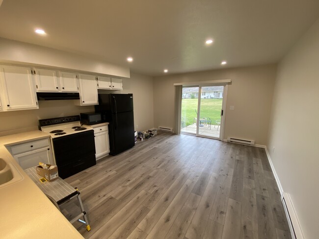 Building Photo - 226 Morning Star Ct