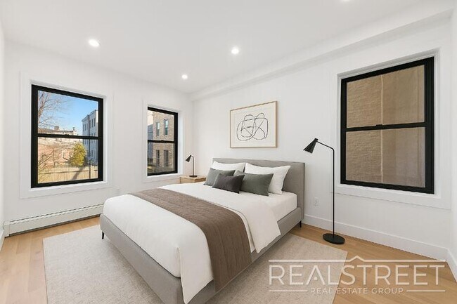 Foto del edificio - Stunning New 2 BR in Clinton Hill