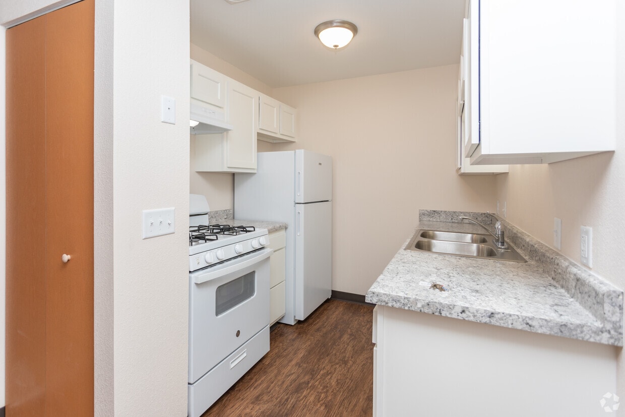 Primary Photo - North Towne Villas