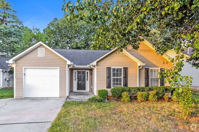 Building Photo - 429 Village Cir