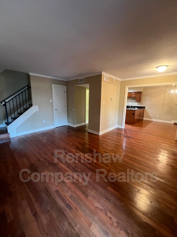 Building Photo - 697 S Belvedere Blvd