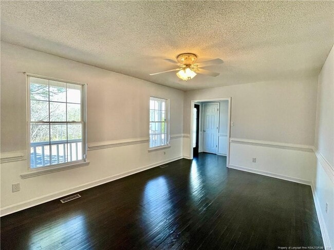 Building Photo - 239 Yorkshire Dr