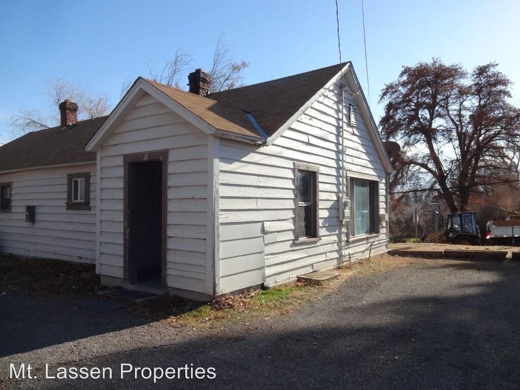 155 S Gay St, Susanville, CA 96130 Room for Rent in Susanville, CA