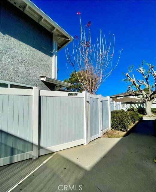 Foto principal - 28131 Robin Ave