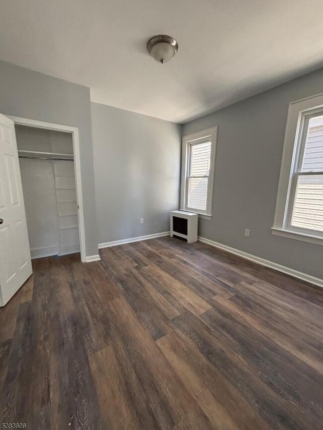 Foto del edificio - 228 Renner Ave