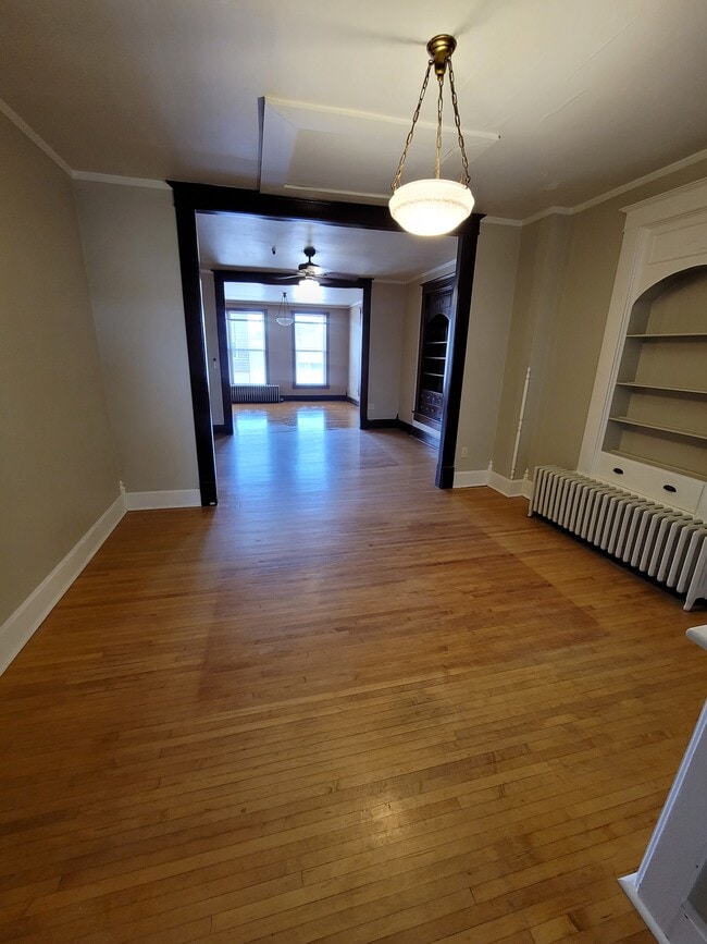 Building Photo - 123 S Ludington St