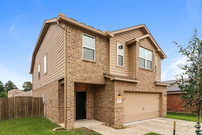Building Photo - 12074 Fairquarter Ln