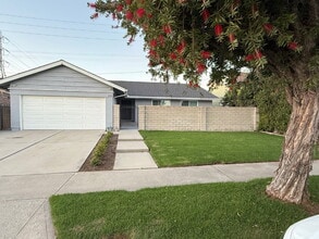 Building Photo - 9291 Neolani Dr