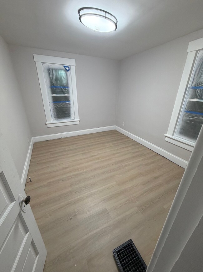 Bedroom 1 - 551 Wilson Ave