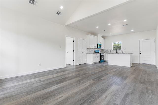 Building Photo - 3426 Sumac Dr