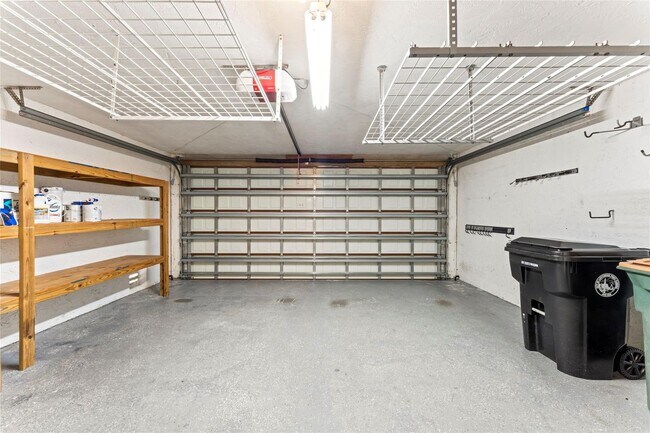 Foto del edificio - 2530 NE 49th St