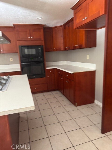 Foto del edificio - 10198 Saddlehill Terrace