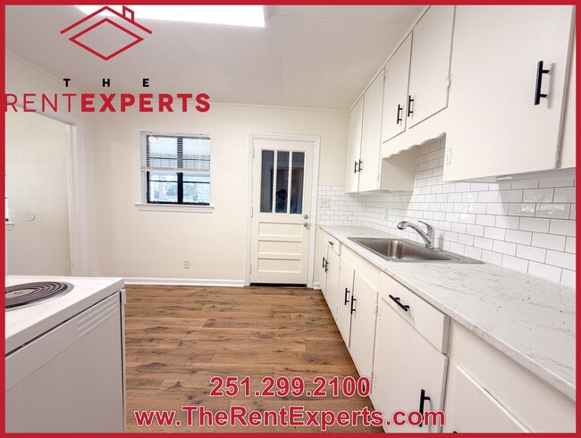 Building Photo - 2361 S Salvia St