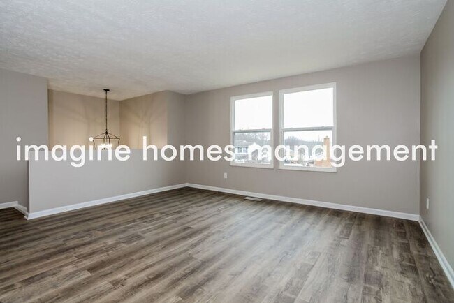 Building Photo - 2753 Maple Tree Ct