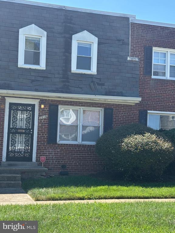 Building Photo - 2518 Iverson St