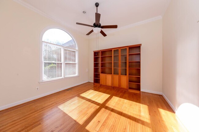 Foto del edificio - One level living in Williamsburg!