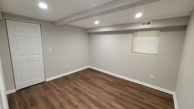 Foto del edificio - 5749 N Talman Ave
