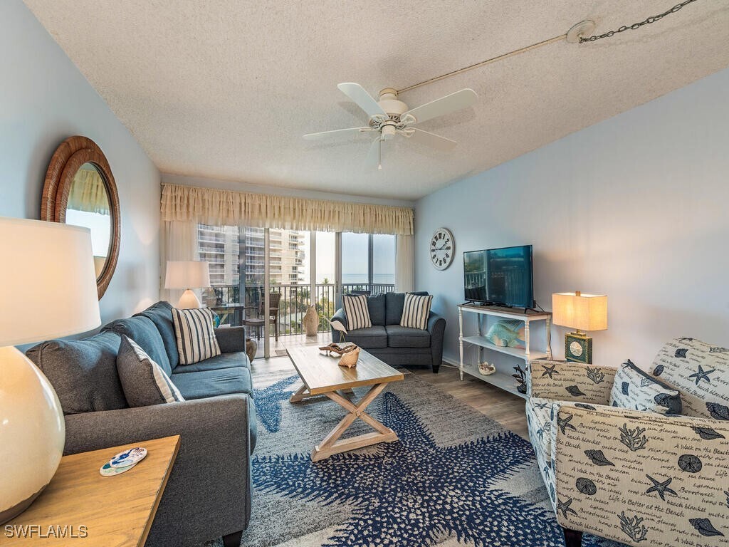 Foto principal - 1 Bluebill Ave