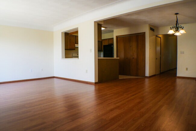 Great Room - 3853 N Chalet Cir