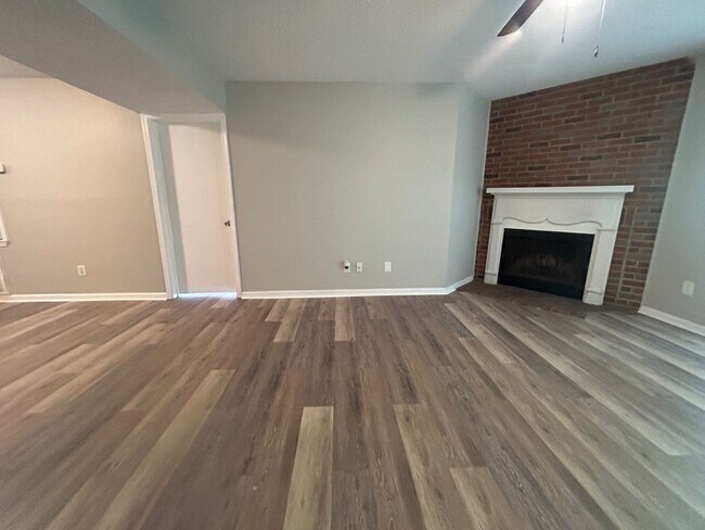 Foto del edificio - 3609 Juneau Rd
