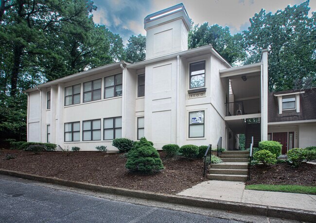 Building Photo - 1101 Old Hammond Chase