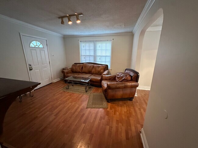 Foto del edificio - 3398 Carrington Rd