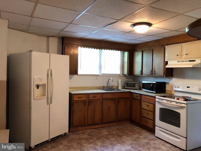 Building Photo - 3 bedroom in Shenandoah PA 17976