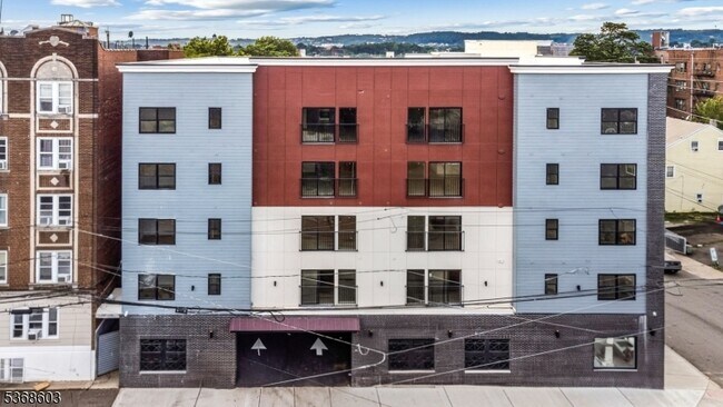 Foto del edificio - 180 Carroll St