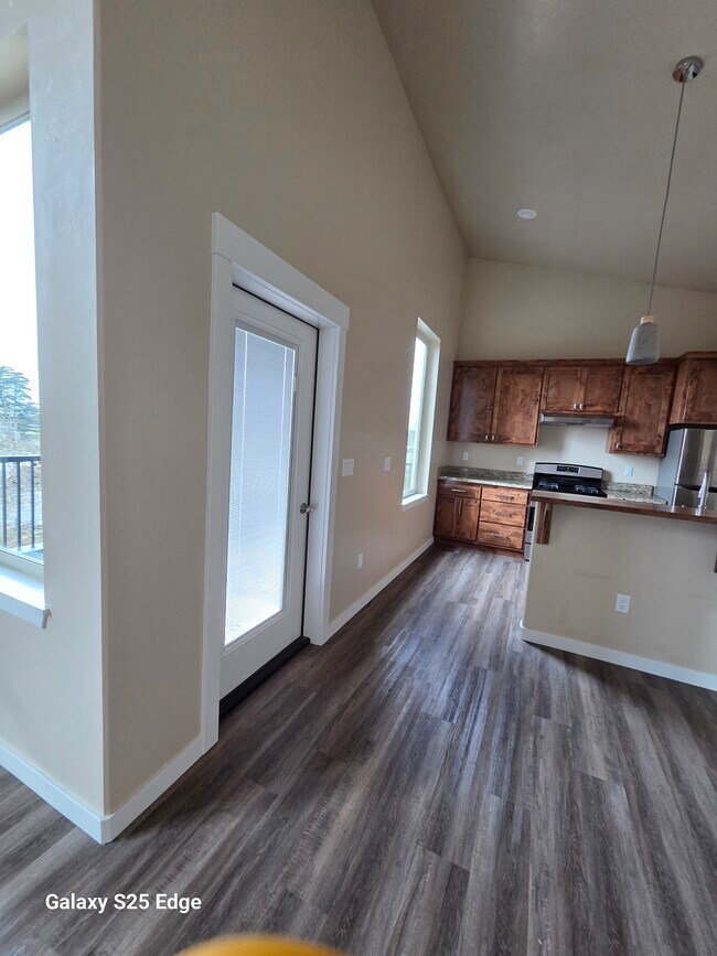 Foto del edificio - 4050 N US Highway 101