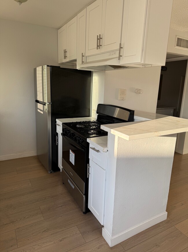 Building Photo - 14141 Erwin St