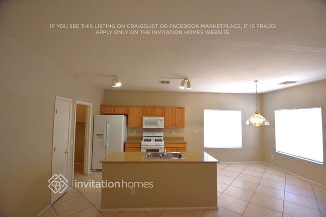 Building Photo - 6342 W Cambridge Ave