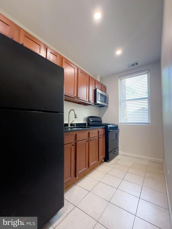 Foto del edificio - 4234 Edson Pl NE