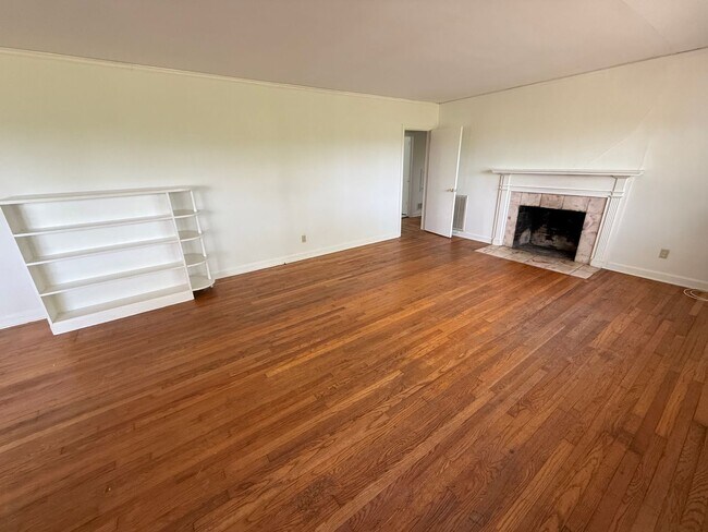 Foto del edificio - 114 Lookout Cir SW