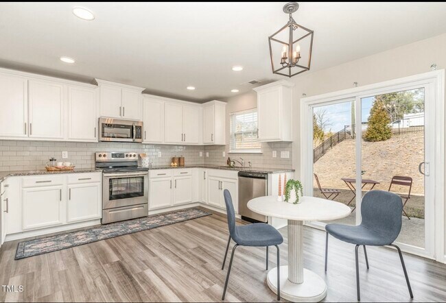Foto del edificio - 2815 E Brookwood Ct