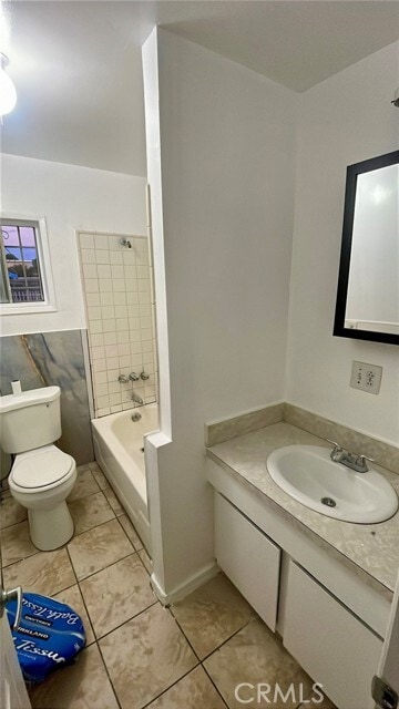 Foto del edificio - 3908 W 109th St