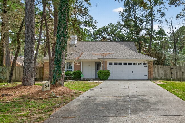 Foto del edificio - 35 Sheep Meadow Pl