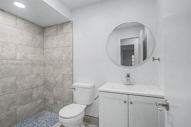 Building Photo - 6206 SW 136th Ct