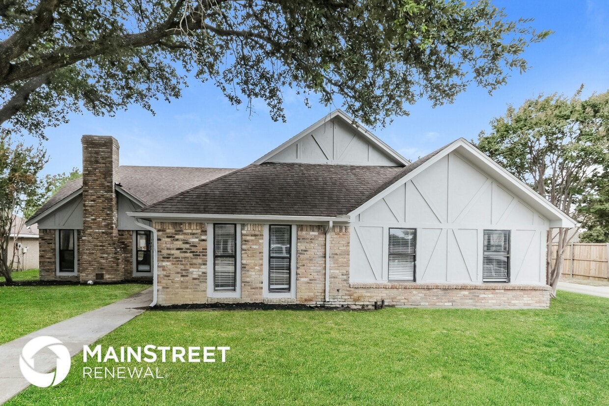 Foto principal - 1421 Pine Hill Dr