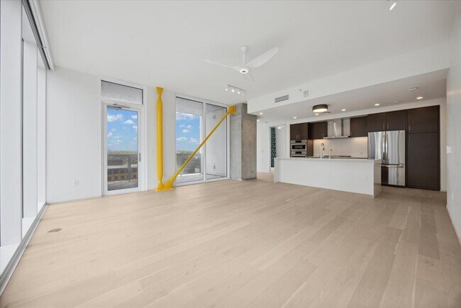 Foto del edificio - 301 West Ave