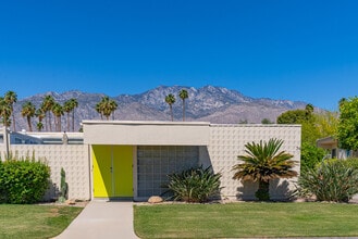 Building Photo - 74 Lakeview Dr