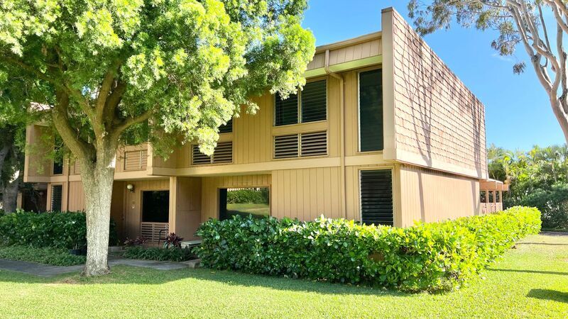 Primary Photo - 375A Haleloa Pl