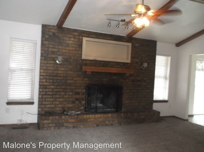 Building Photo - 2424 SW 92nd St
