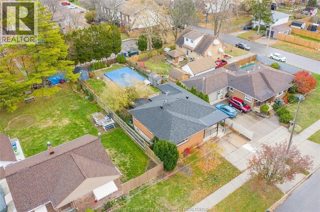 Photo du bâtiment - 1682 Norman Rd