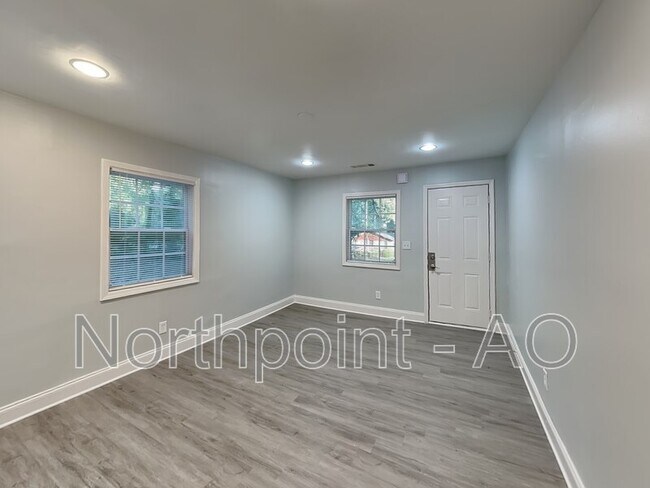 Foto del edificio - 2690 Burton Rd NW