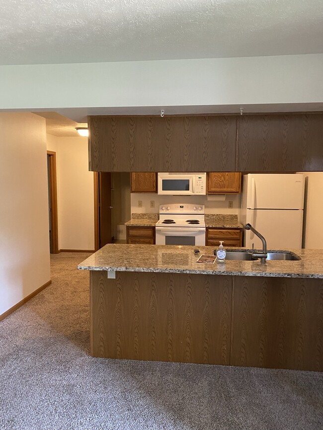 Building Photo - 5467 Tall Pines Pky