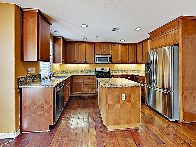 Building Photo - 3 br, 2.5 bath  - 3736 Branding Iron Pl