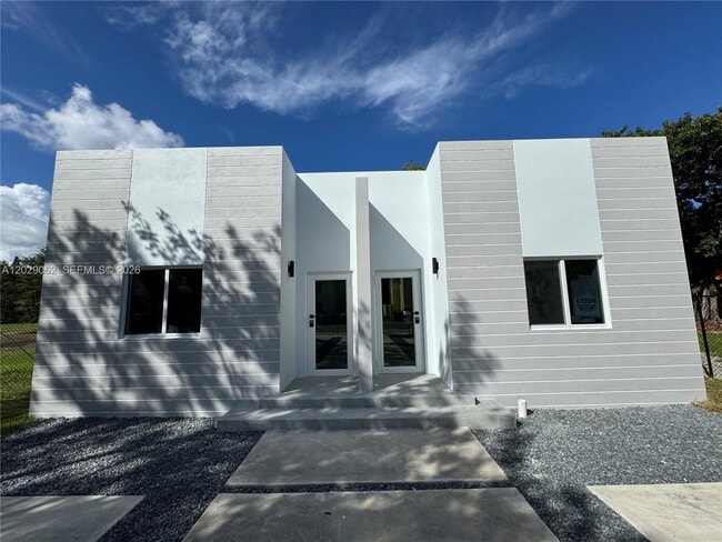 Photo - 135 NW 60th St Townhome