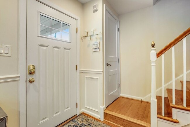 Building Photo - Two-Bedroom With Finished Basement Near Fo...