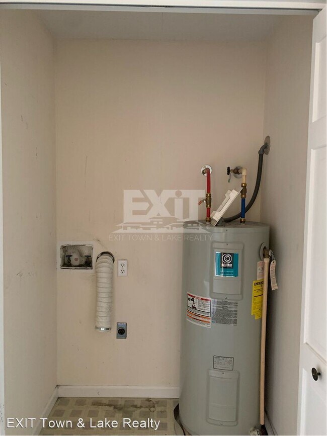 Foto del edificio - 2 br, 2 bath House - 101 High School Avenu...
